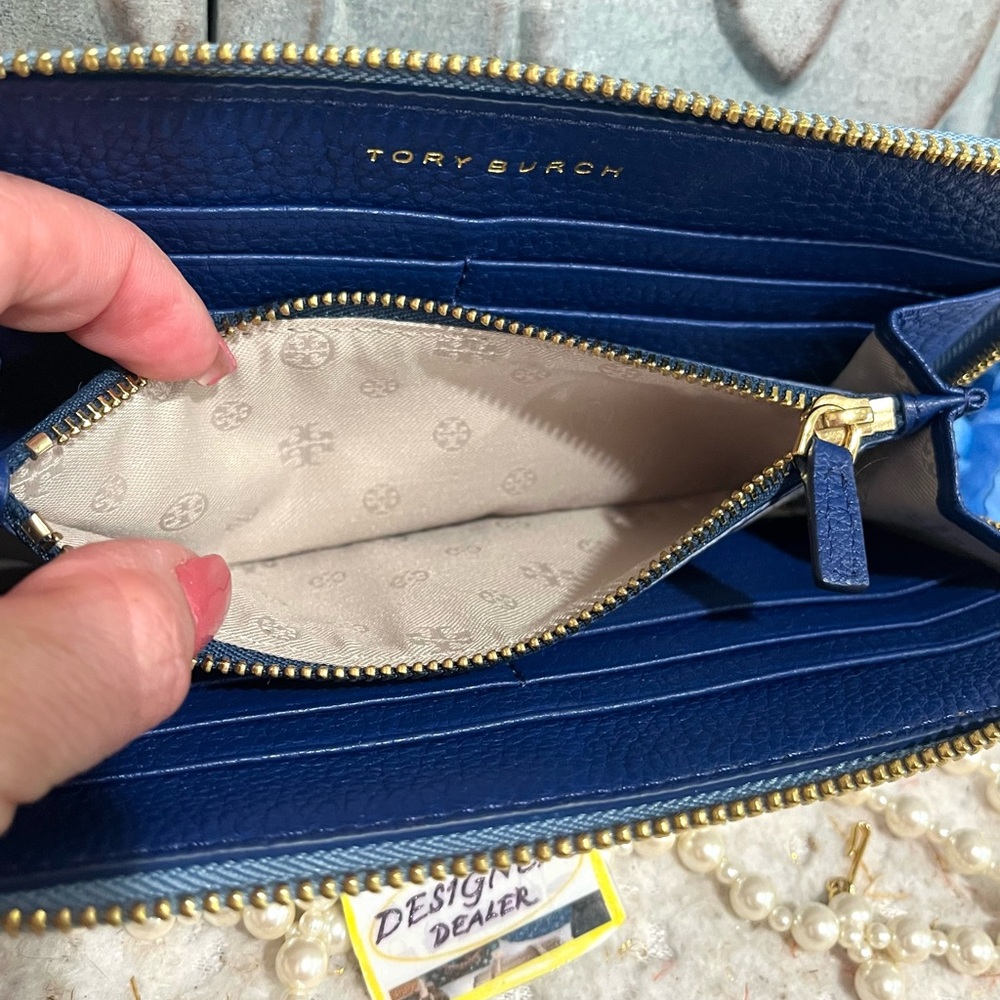 TORY BURCH Blue and White Metallic Scallop Zip Around Wallet - Picture 8 of 12